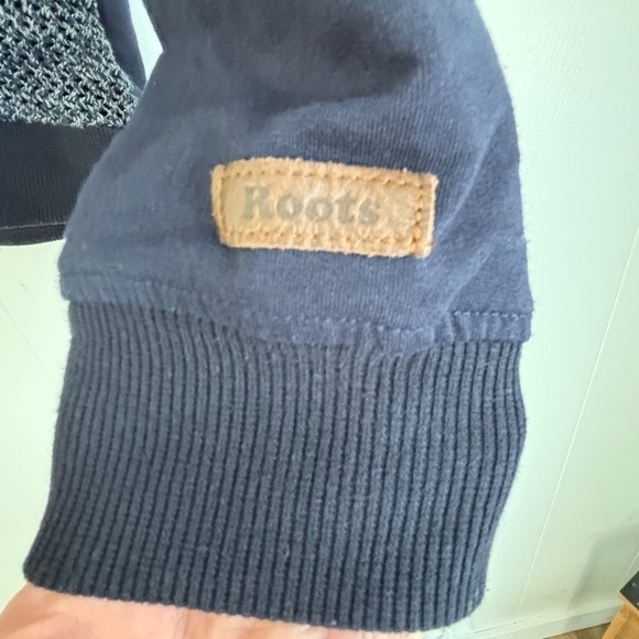 Roots Navy blue crew neck pullover sweatshirt with knit front size M - Picture 4 of 11